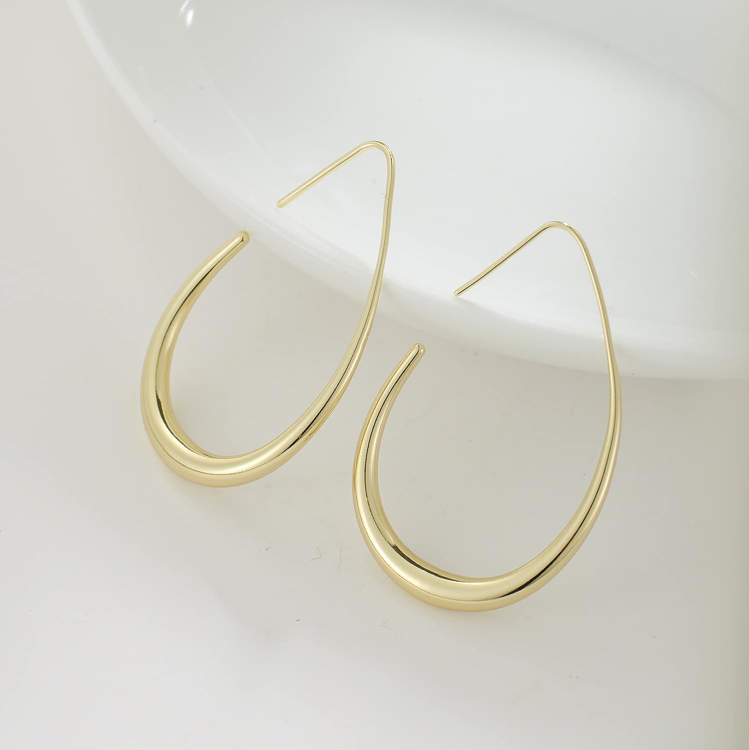 Glimmering Oval Drops